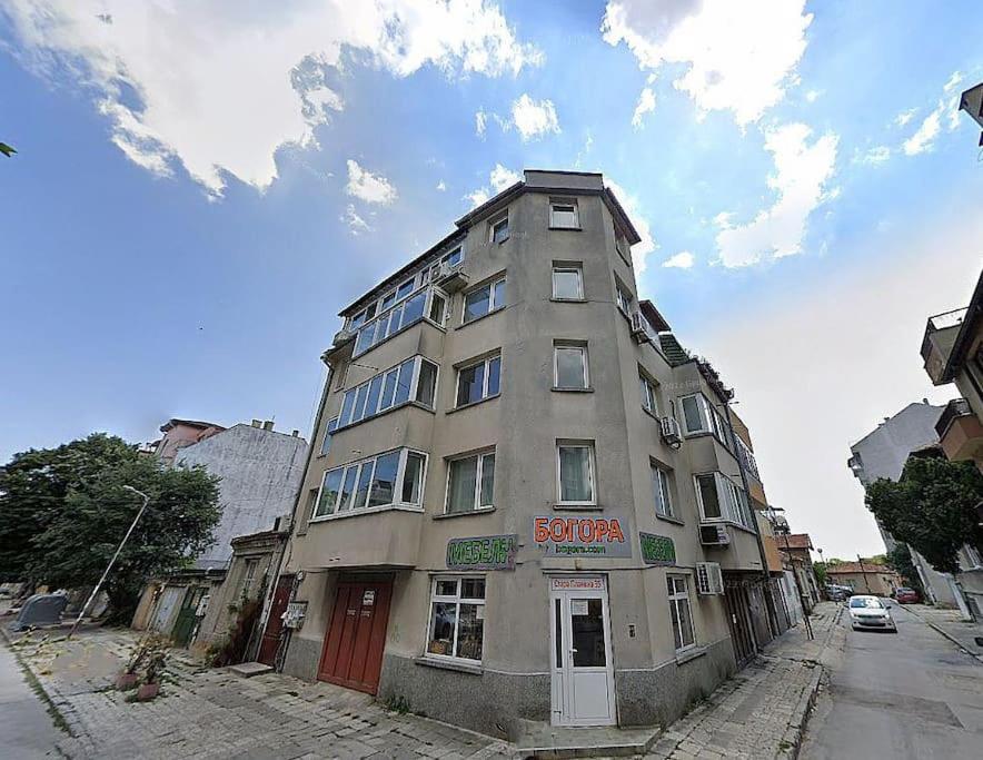 Modern Bright Apartment Close To City Center And Grand Mall Varna ภายนอก รูปภาพ