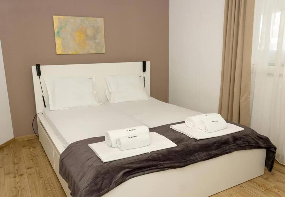 Modern Bright Apartment Close To City Center And Grand Mall Varna ภายนอก รูปภาพ